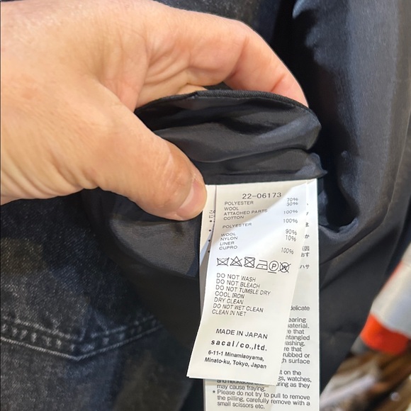 Sacai Black and Gray Cropped Blazer - Picture 7 of 10